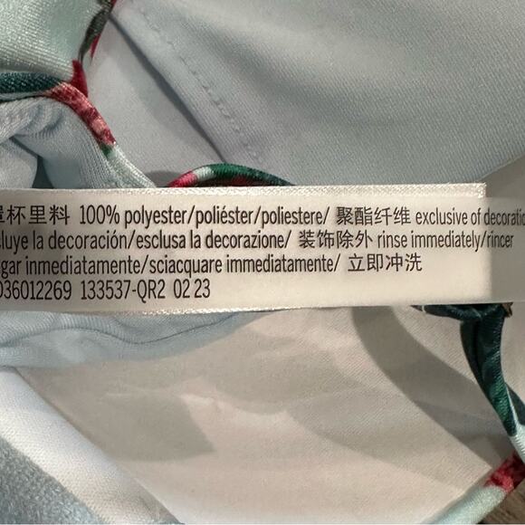 Victoria's Secret Floral Bikini Set with Adjustable Straps - Picture 14 of 16